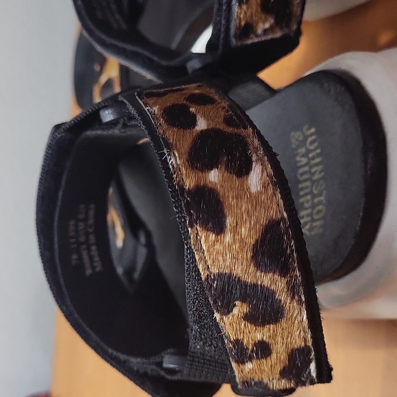 Johnston & Murphy Cheetah Leopard Print Velcro Dad Sandals Size 6.5 GUC Spring - Picture 6 of 8